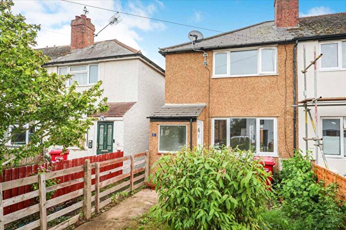 2 Bedroom End Of Terrace House For Sale In Dennis Way, Cippenham, SL1