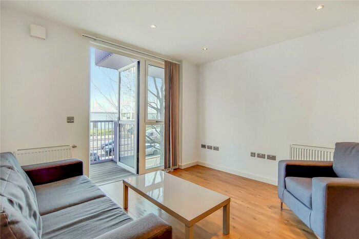 1 Bedroom Apartment To Rent In High Street, London, E15