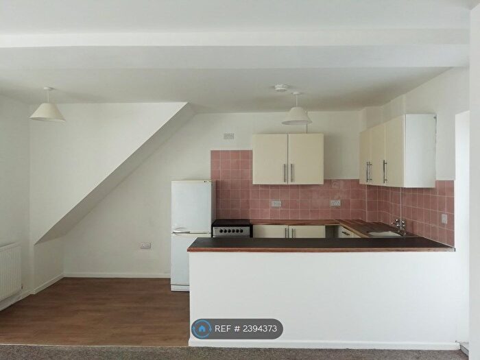 1 Bedroom Flat To Rent In Woodlands Drive, Malpas, Newport, NP20