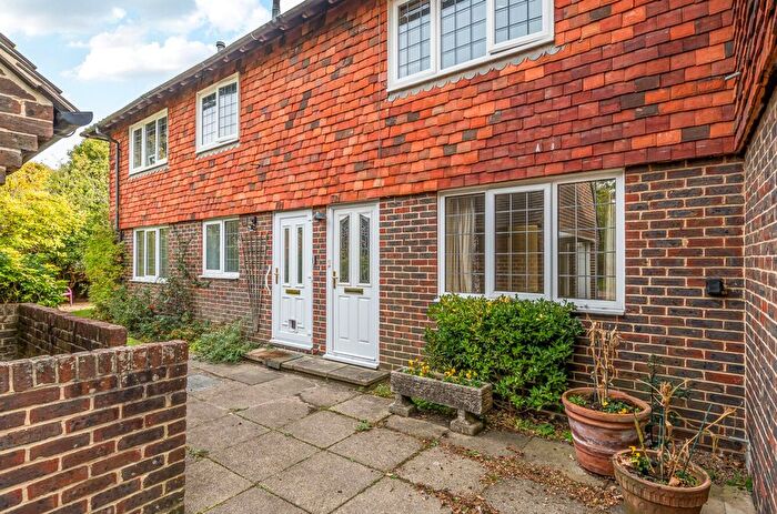 2 Bedroom Flat For Sale In Tithe Barn Court, Aldwick Bay Estate, PO21