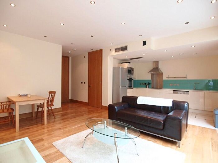 1 Bedroom Flat To Rent In Arlington Road, Camden, NW1