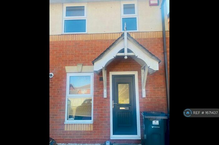 2 Bedroom End Of Terrace House To Rent In Bramble Dell, Birmingham, B9