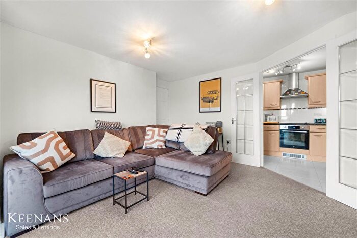 2 Bedroom Flat For Sale In Oakwood Grove, Radcliffe, Manchester, M26