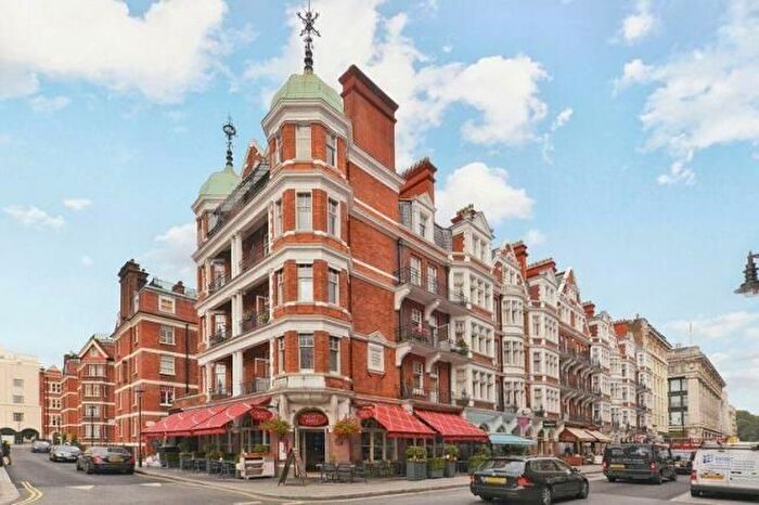 2 Bedroom Flat To Rent In Duke Street, Mayfair, W1K