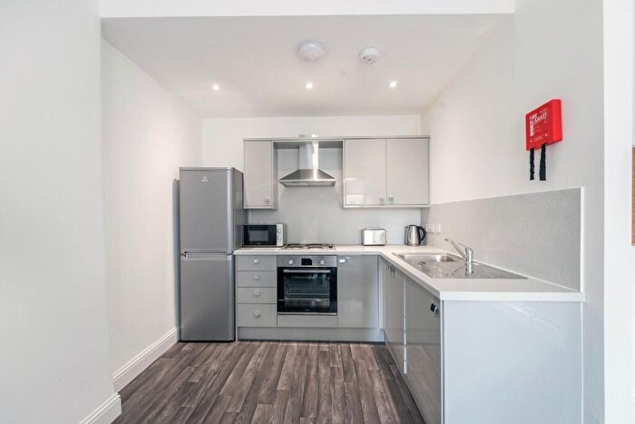 1 Bedroom Flat To Rent In Newton Street, Edinburgh, EH11