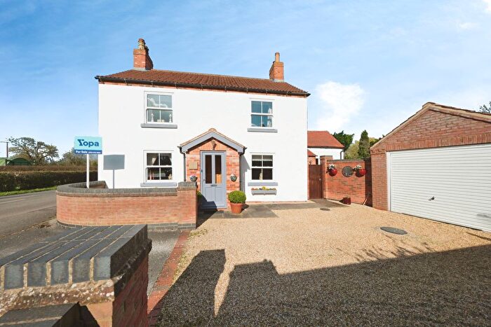 3 Bedroom Detached House For Sale In North Green, East Drayton, Retford, DN22