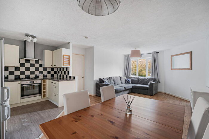 2 Bedroom Flat To Rent In Haling Park Road, South Croydon, CR2