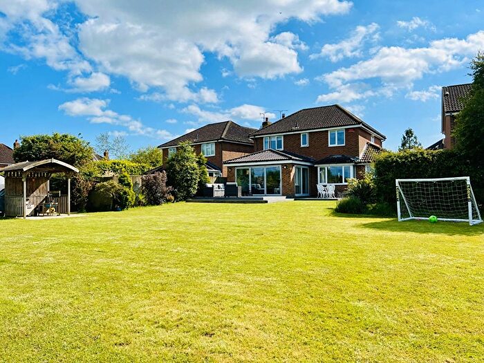 4 Bedroom Detached House For Sale In Little Robhurst, High Halden, Ashford, TN26