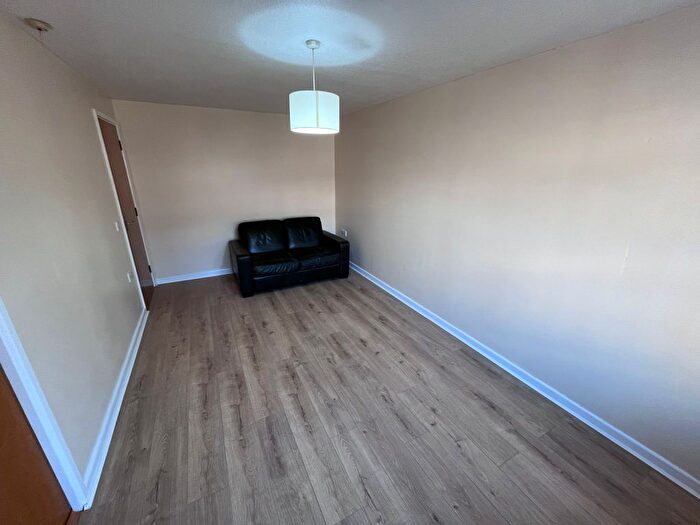 1 Bedroom Flat To Rent In Bryn Y Mor Crescent, Swansea, SA1
