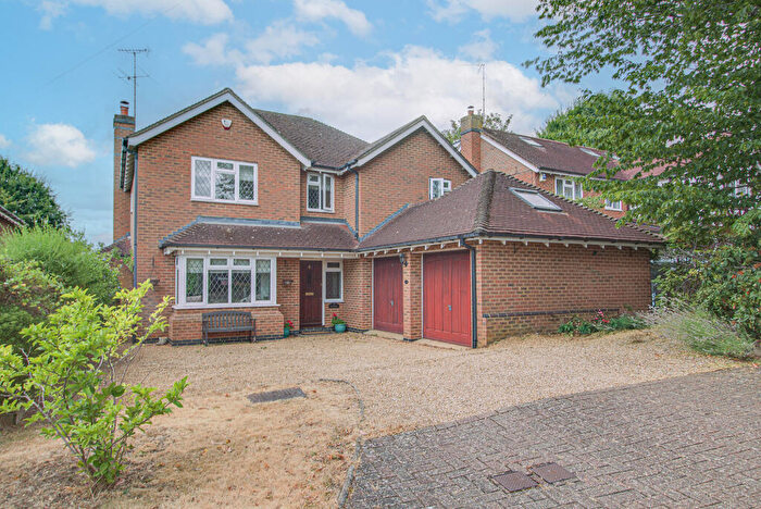 4 Bedroom Detached House For Sale In Oaklea, Welwyn, AL6