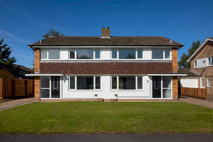 3 Bedroom Semi-Detached House For Sale In Linton Meadow, Linton On Ouse, York, YO30