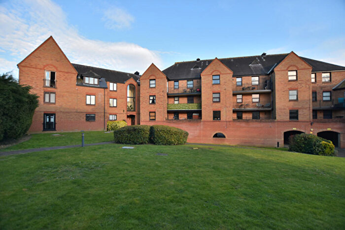 2 Bedroom Apartment To Rent In Chelmsford Road, Dunmow, Essex, CM6