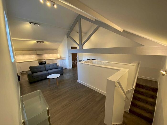 2 Bedroom Flat To Rent In Queens Brewery Court, Moss Lane West, M15