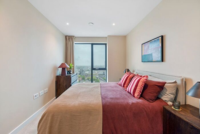 2 Bedroom Flat To Rent In Riverstone Heights, Reed Avenue, London, E3