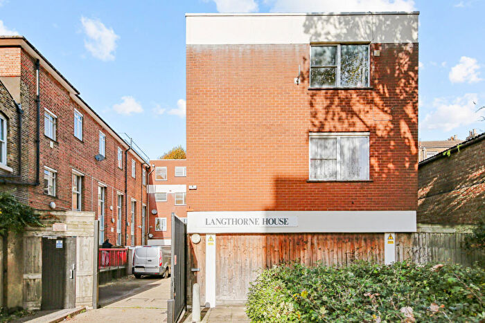 2 Bedroom Apartment To Rent In Langthorne House, Merchant Street, London, E3