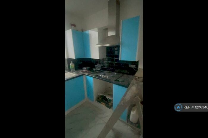 2 Bedroom Semi-Detached House To Rent In Cookson Road, Sheffield, S5