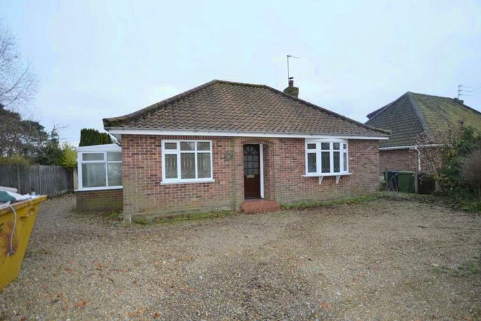 2 Bedroom Bungalow To Rent In Poringland Road, Norwich, NR14