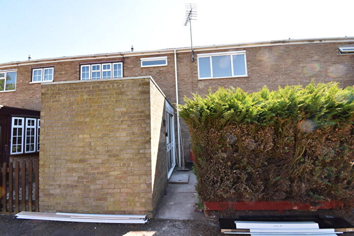 4 Bedroom Terraced House To Rent In Coventry Close, Stevenage, SG1