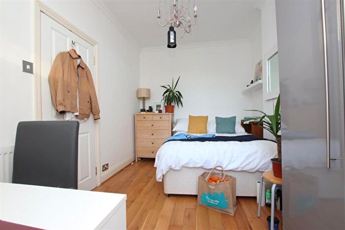 3 Bedroom House To Rent In Mayfield Road, Bath, BA2