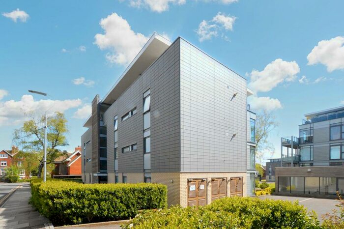 2 Bedroom Flat To Rent In Newsom Place, AL1