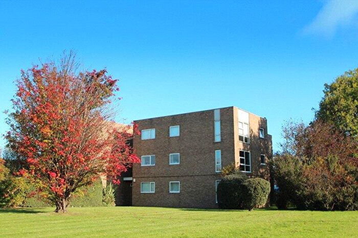2 Bedroom Apartment For Sale In Beaumont Court, Whitley Bay, NE25