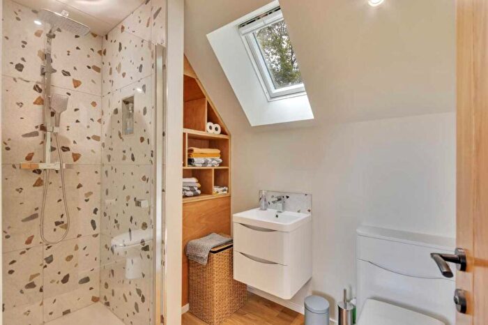 1 Bedroom Coach House To Rent In Baldwins Gate, ST5