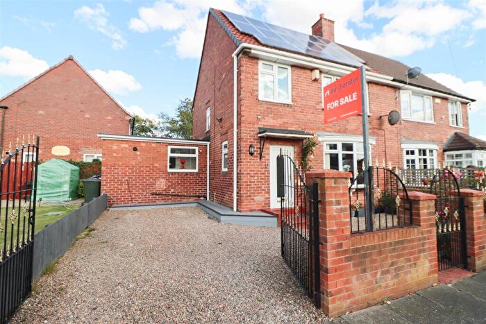 3 Bedroom Semi-Detached House For Sale In Firfield Road, Blakelaw, NE5