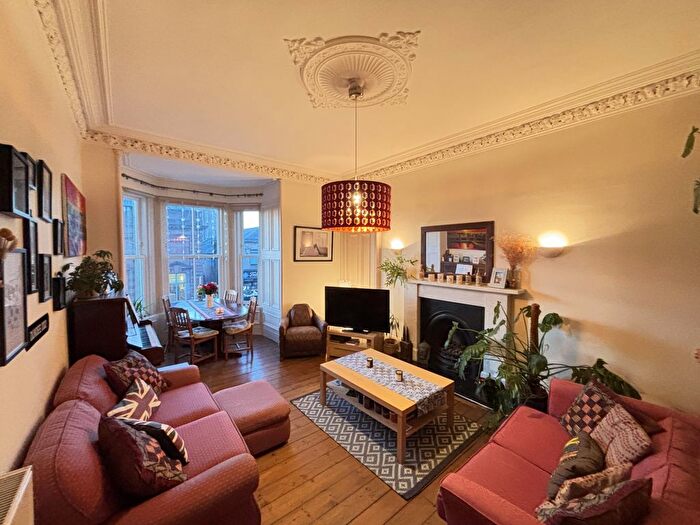 2 Bedroom Flat To Rent In Blackness Avenue, Dundee, DD2