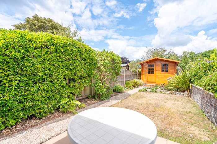 3 Bedroom End Terrace House For Sale In Grove Road, Chichester, PO19