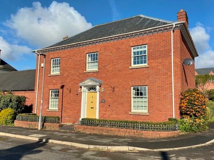 5 Bedroom House To Rent In Armstrong House, Wysall, NG12