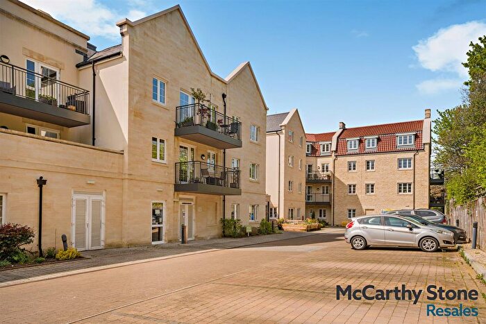 1 Bedroom Flat For Sale In Lambrook Court, Gloucester Road, Larkhall, Bath, BA1