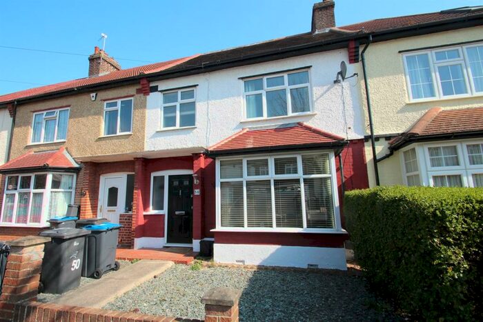 3 Bedroom Terraced House To Rent In Bedroom Terraced House In Addiscombe, CR0