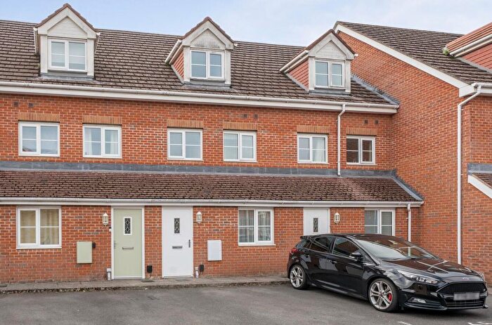 2 Bedroom Maisonette For Sale In Bright Wire Crescent, Eastleigh, SO50