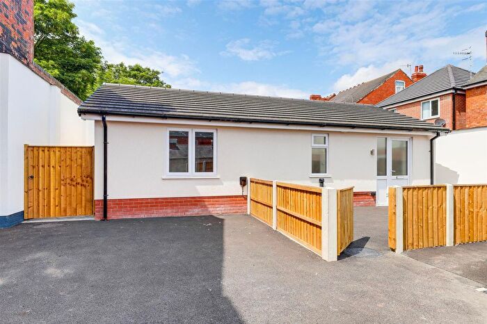 2 Bedroom Detached Bungalow For Sale In Merchant Street, Bulwell, NG6