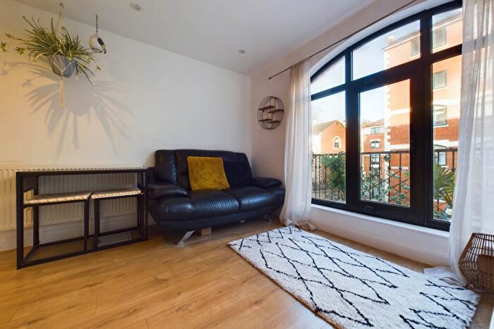 1 Bedroom Apartment For Sale In Corner Hall, Hemel Hempstead, HP3