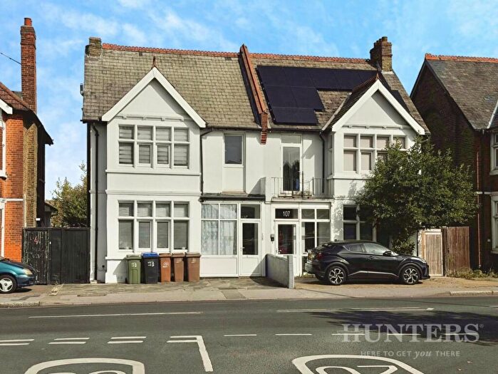 Studio To Rent In Carshalton Road, Sutton, Surrey, SM1