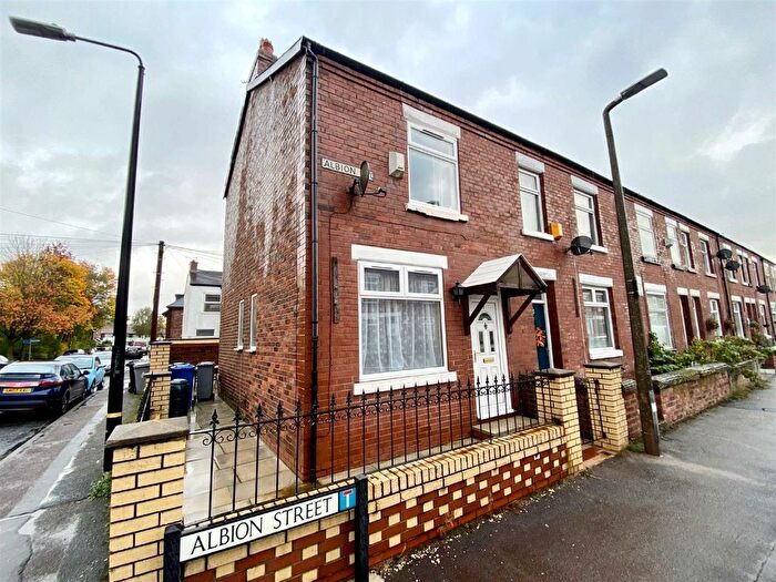 2 Bedroom End Of Terrace House To Rent In Albion Street, Sale, M33