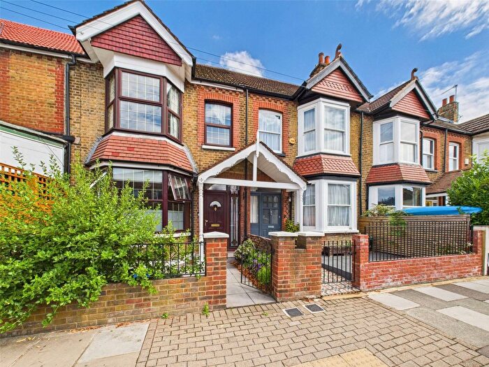 4 Bedroom Terraced House To Rent In Percy Road, Hampton, TW12