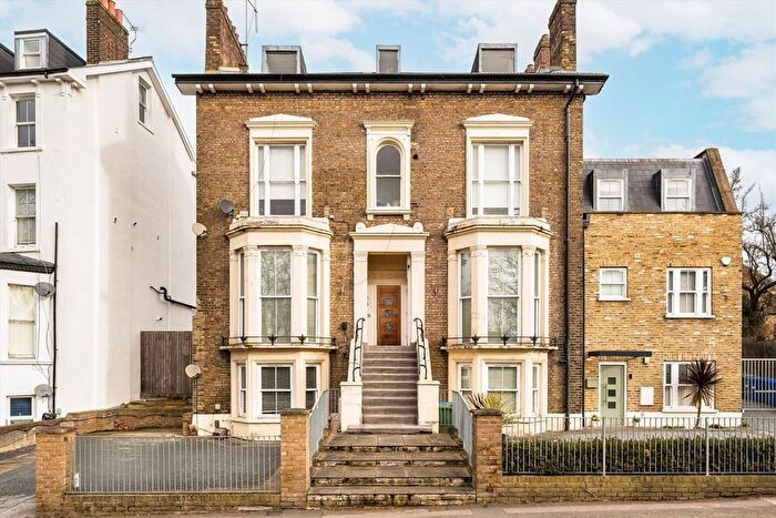 1 Bedroom Flat For Sale In Peckham Rye, Peckham, SE15