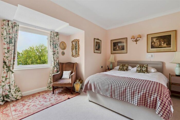 1 Bedroom Flat To Rent In Homecross House, Fishers Lane, W4