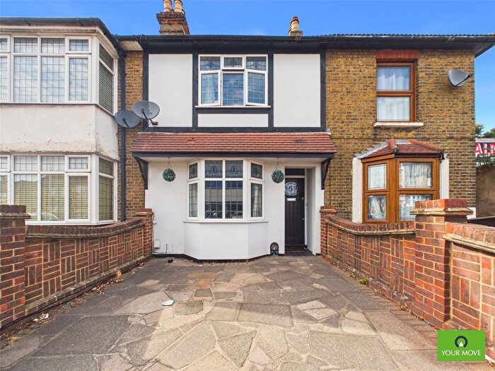2 Bedroom Terraced House For Sale In Victoria Road, Romford, RM1