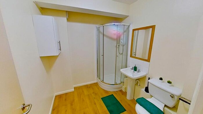 8 Bedroom House To Rent In Albert Square, Church Street, Lenton, Nottingham, NG7