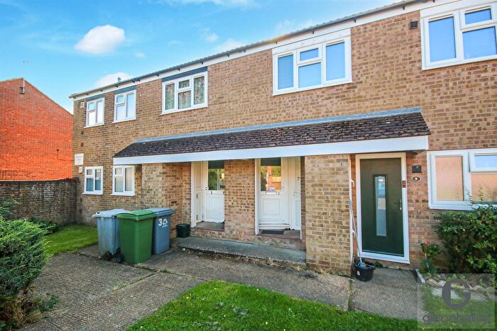 2 Bedroom Flat For Sale In Dunwood Drive, Old Catton, NR6