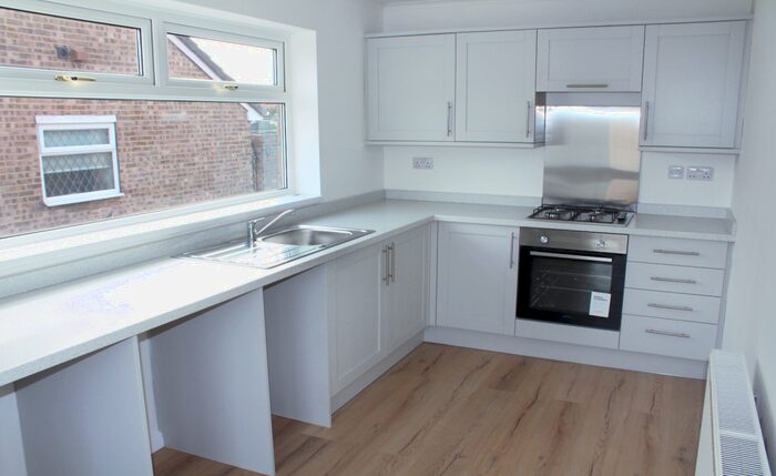 2 Bedroom Bungalow To Rent In Grenville Bay, Bilton, HU11