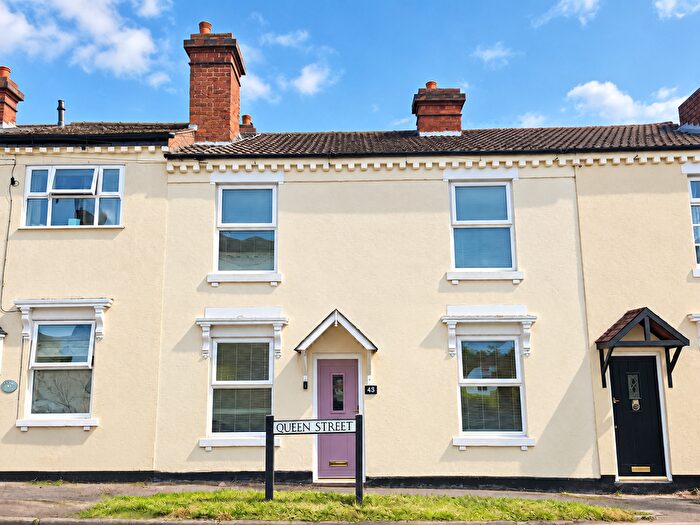 3 Bedroom Terraced House For Sale In Queen Street, Wordsley, Stourbridge, DY8
