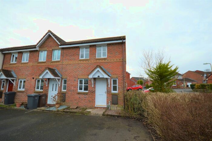 2 Bedroom End Of Terrace House To Rent In Bremen Gardens, Andover, Hampshire, SP10