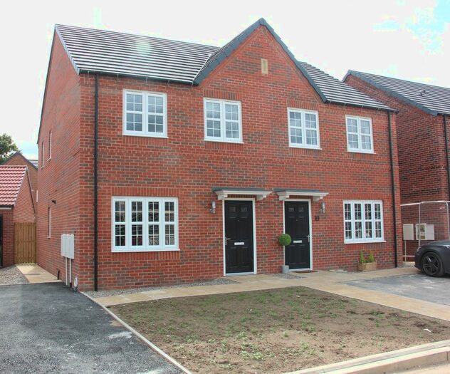 3 Bedroom Semi-Detached House To Rent In Wagtail Close, Easingwold, YO61