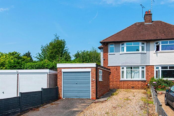 3 Bedroom Semi-Detached House For Sale In Crescent Close, Market Harborough, LE16