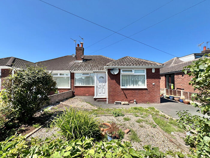 2 Bedroom Bungalow For Sale In Pinewood Avenue, Thornton, FY5