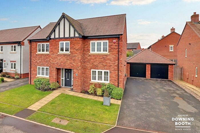 5 Bedroom Detached House For Sale In Hamstall Close, Streethay, Lichfield, WS13